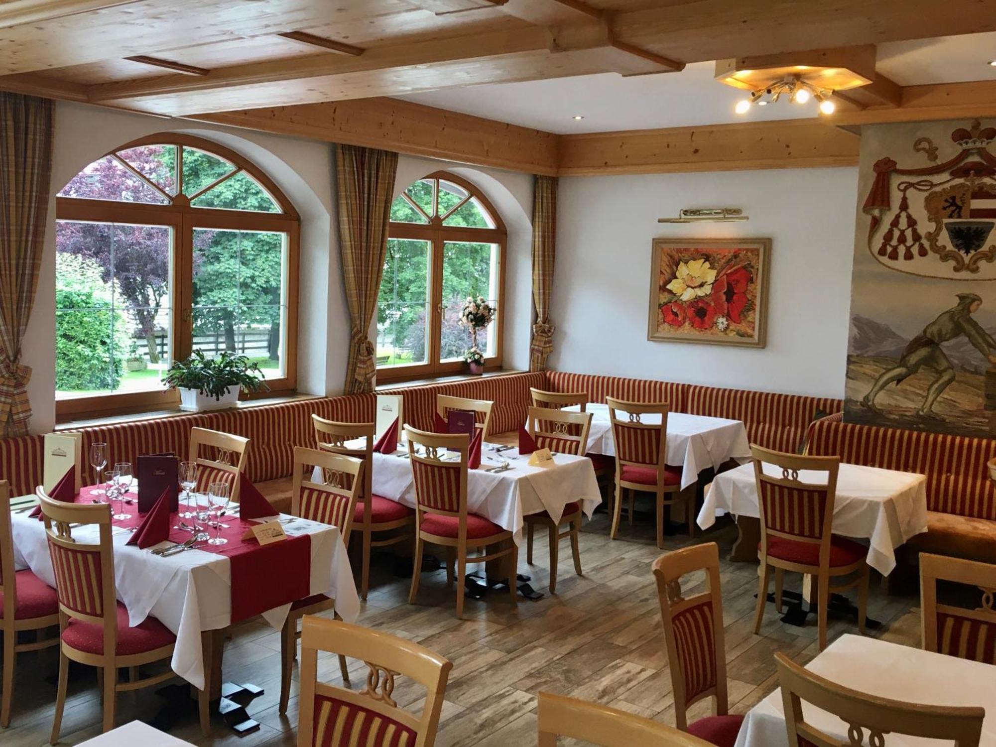Hotel Metzgerwirt Кирхберг Экстерьер фото