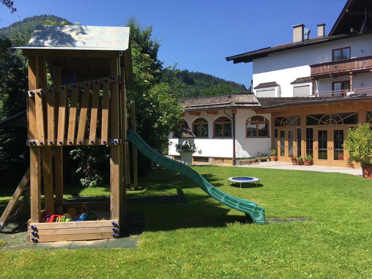 Hotel Metzgerwirt Кирхберг Экстерьер фото