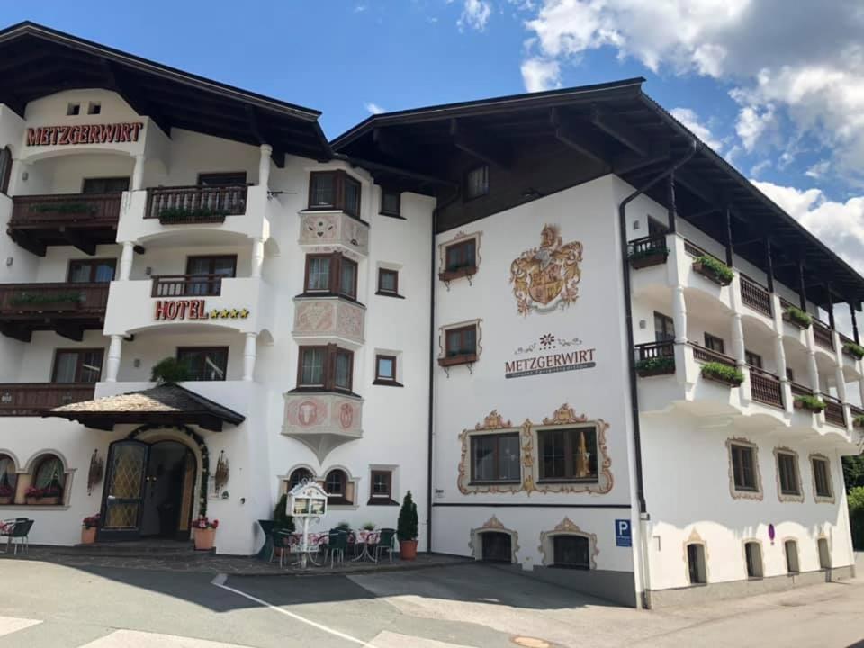Hotel Metzgerwirt Кирхберг Экстерьер фото