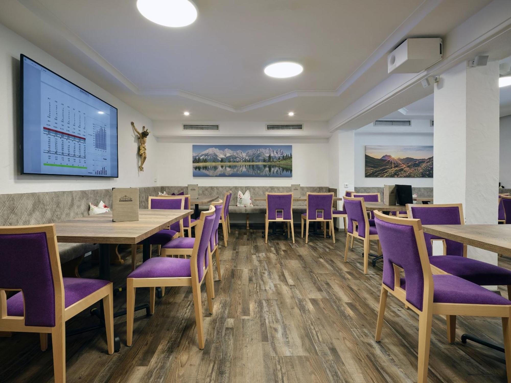 Hotel Metzgerwirt Кирхберг Экстерьер фото