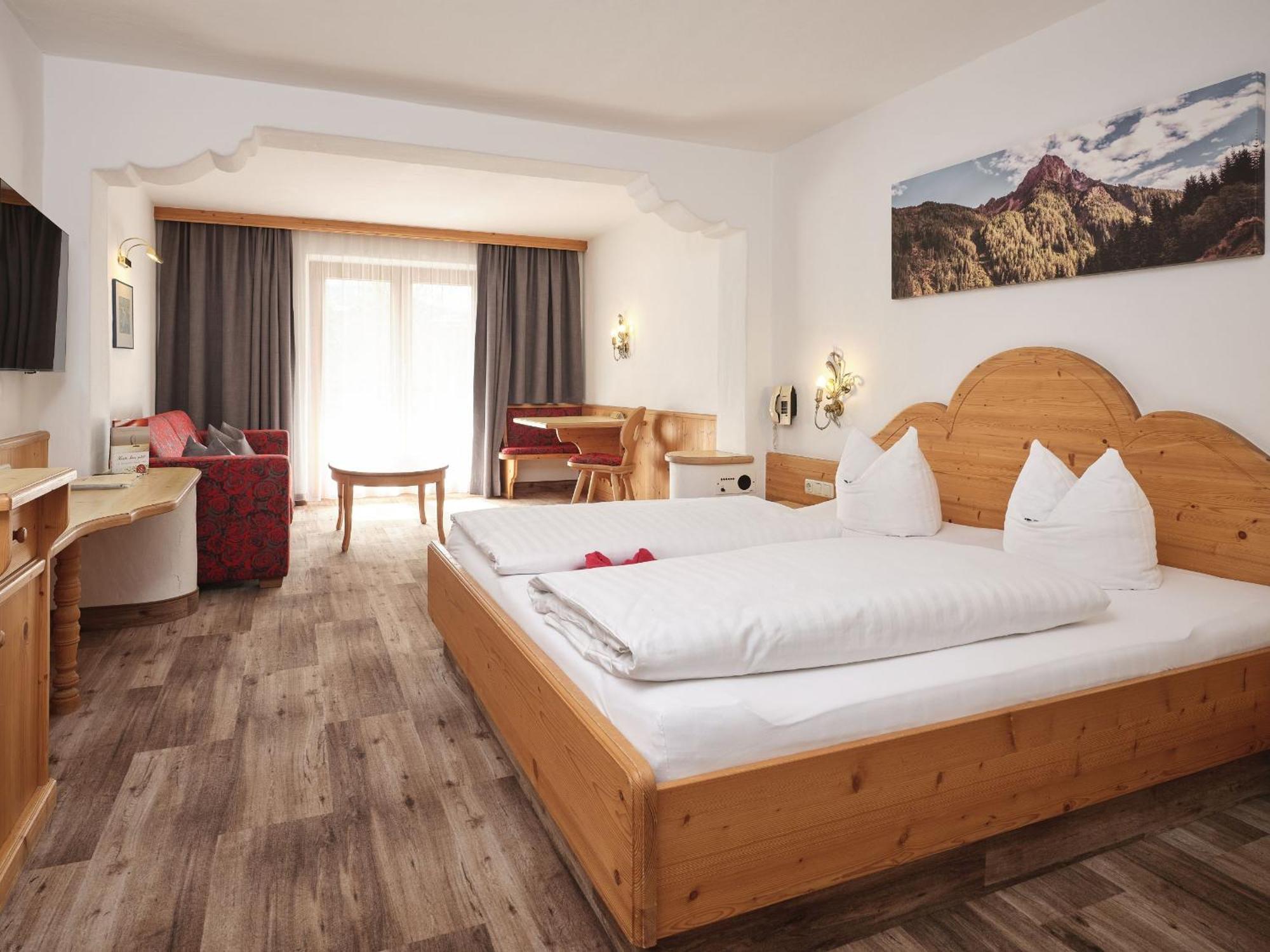 Hotel Metzgerwirt Кирхберг Экстерьер фото