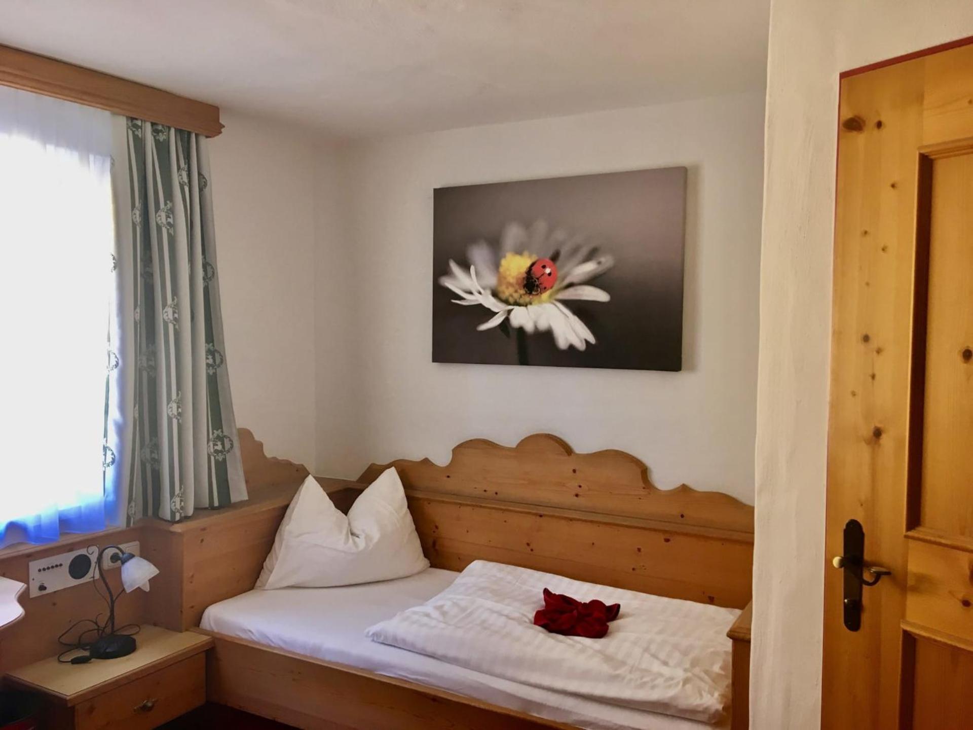Hotel Metzgerwirt Кирхберг Экстерьер фото