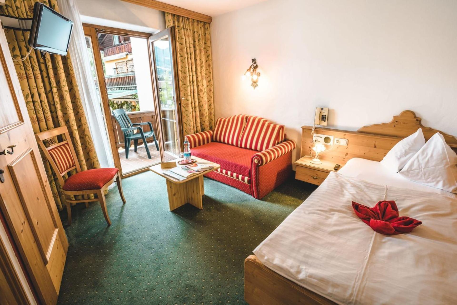Hotel Metzgerwirt Кирхберг Экстерьер фото